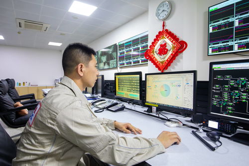 我國(guó)首個(gè)“雙頻5G+工業(yè)互聯(lián)網(wǎng)”智能煉廠全面建成投用，中海油引領(lǐng)能源行業(yè)數(shù)字化轉(zhuǎn)型新篇章